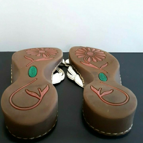 Womens thom macan White wedge Heel size 7.5 Sandals slip on shoes - Picture 10 of 12